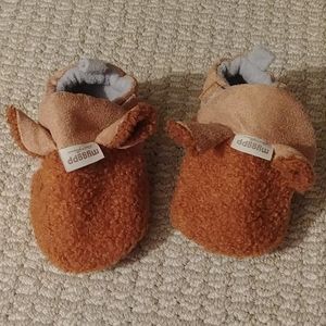 Little bear baby booties